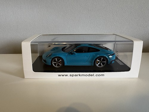 Porsche 911 carrera 4s - porsche,